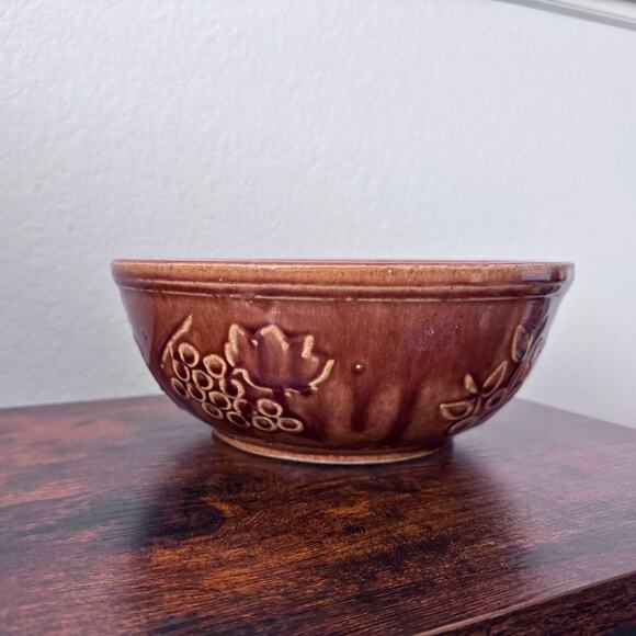 Vintage USA Brown Ceramic Bowl with Grape and Fruit Pattern - Picture 2 of 12